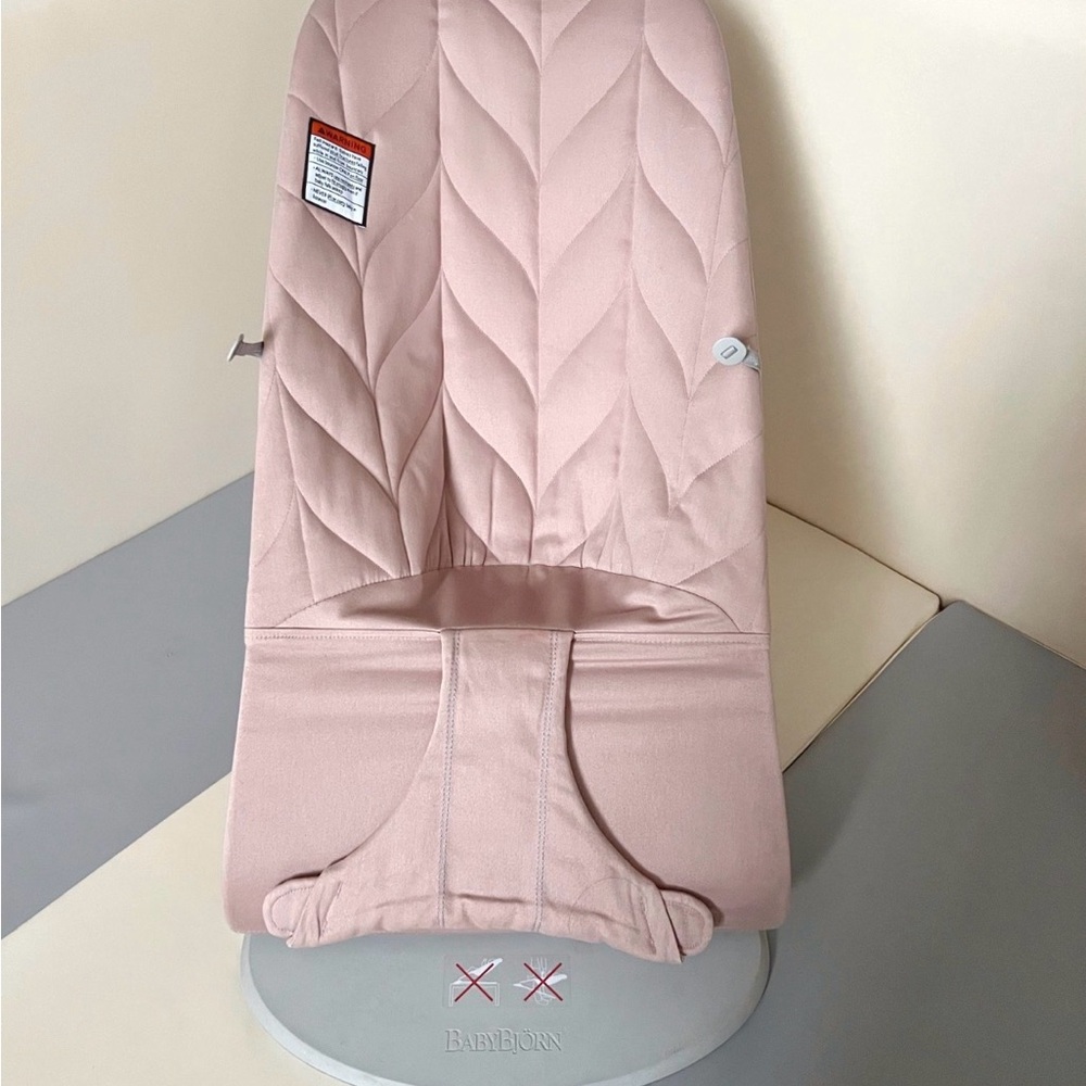 Dusty Pink Bouncer Bliss | BABYBJÖRN